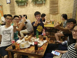 凤城烧烤加盟,学烧烤技术,开烧烤店多少钱疯狂烤翅加盟